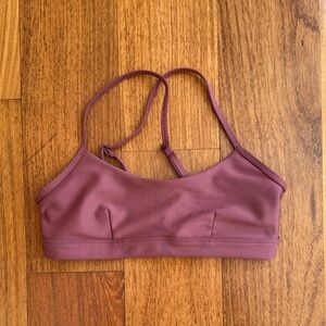 Alo Yoga Airlift Bra in Burgundy